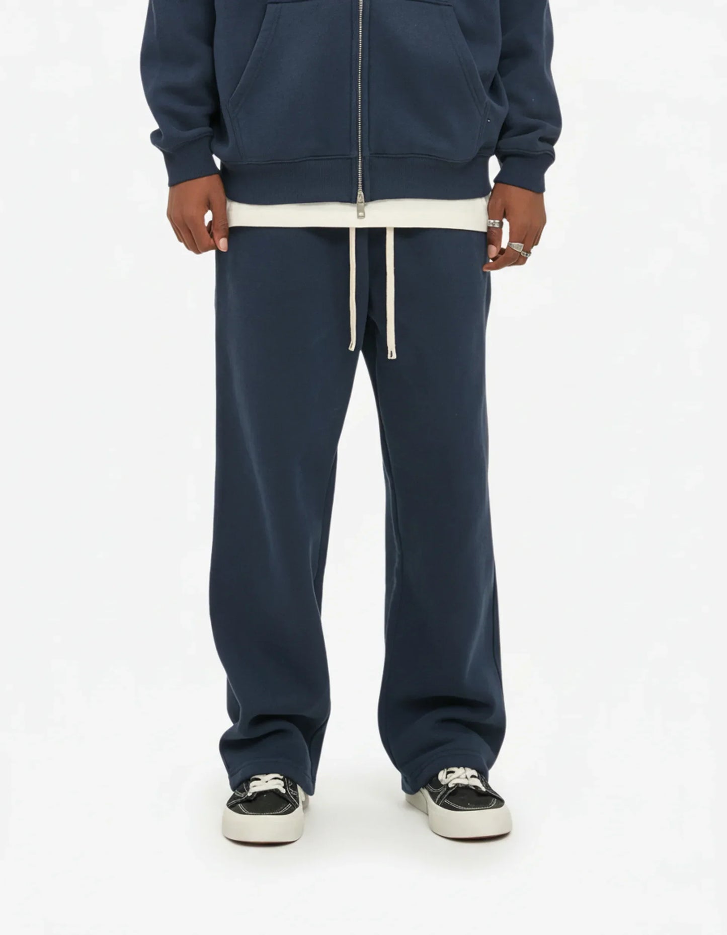 WIDE STACK JOGGER