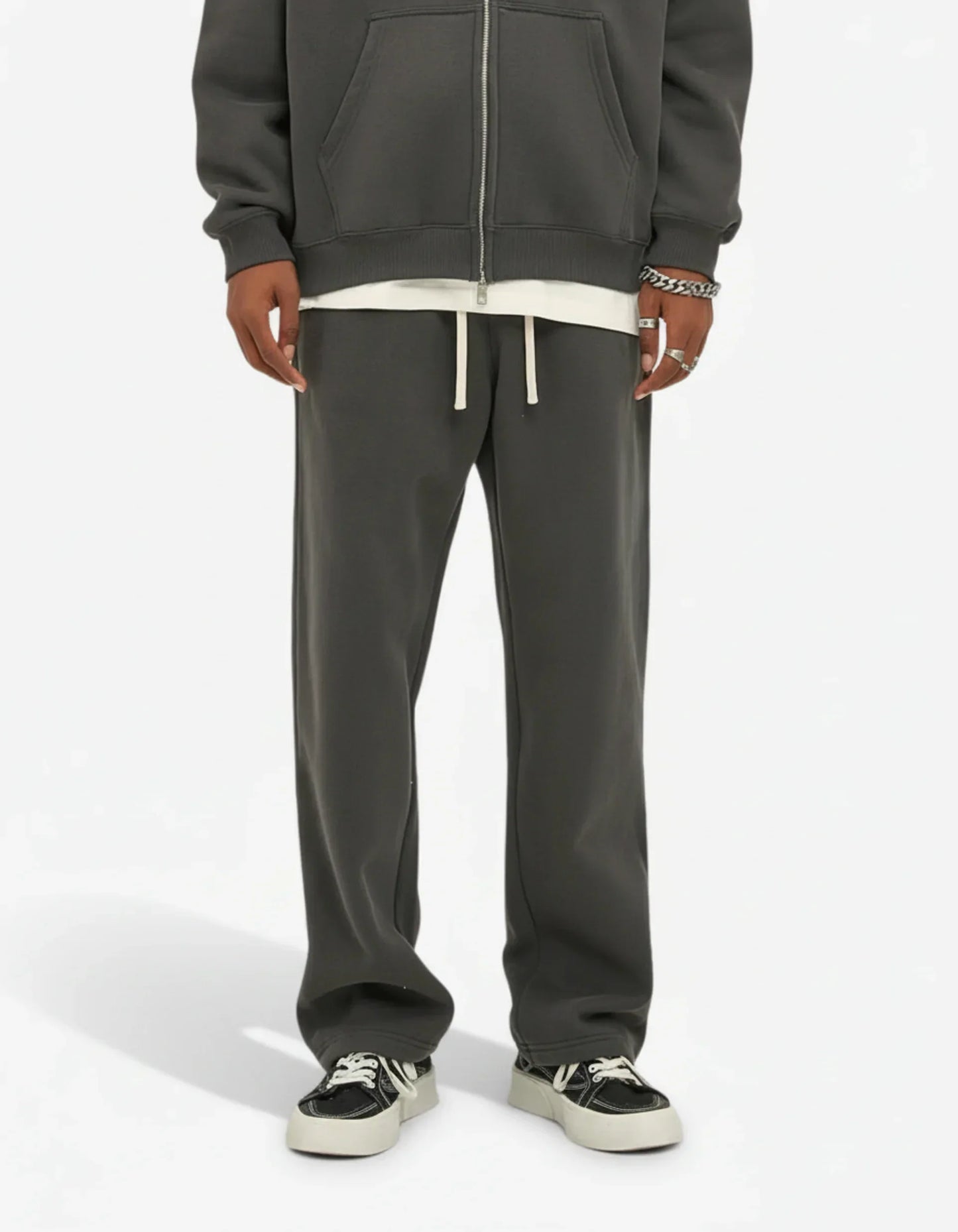 WIDE STACK JOGGER